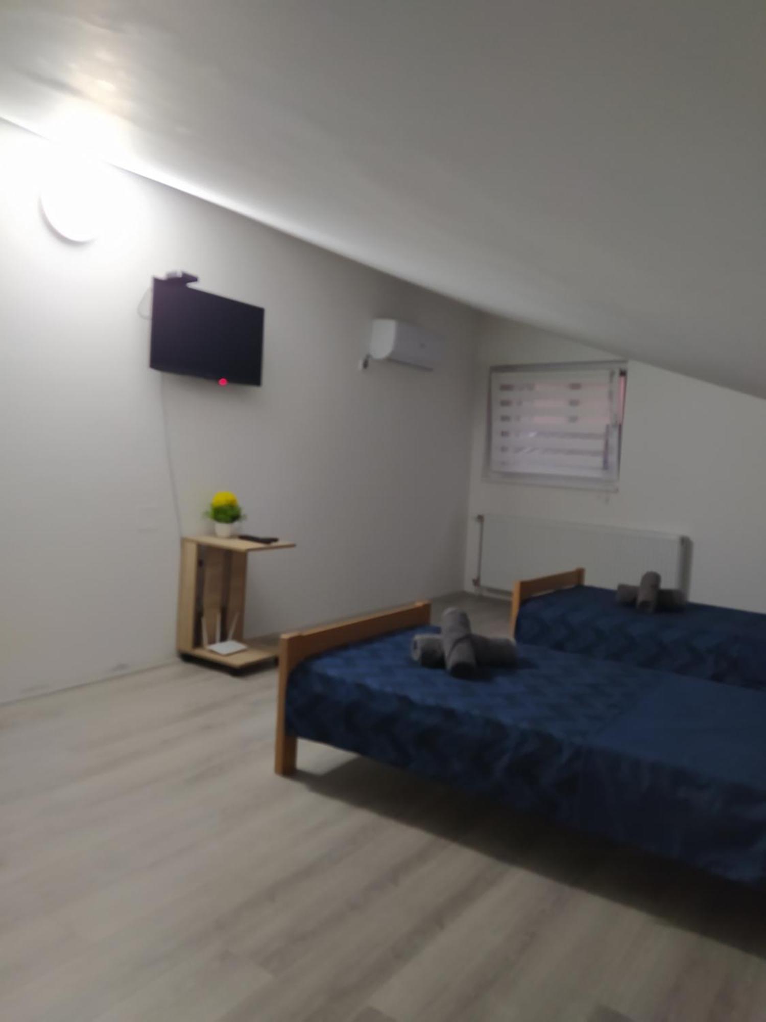 ズレニャニンLotus Houseアパートメント 部屋 写真